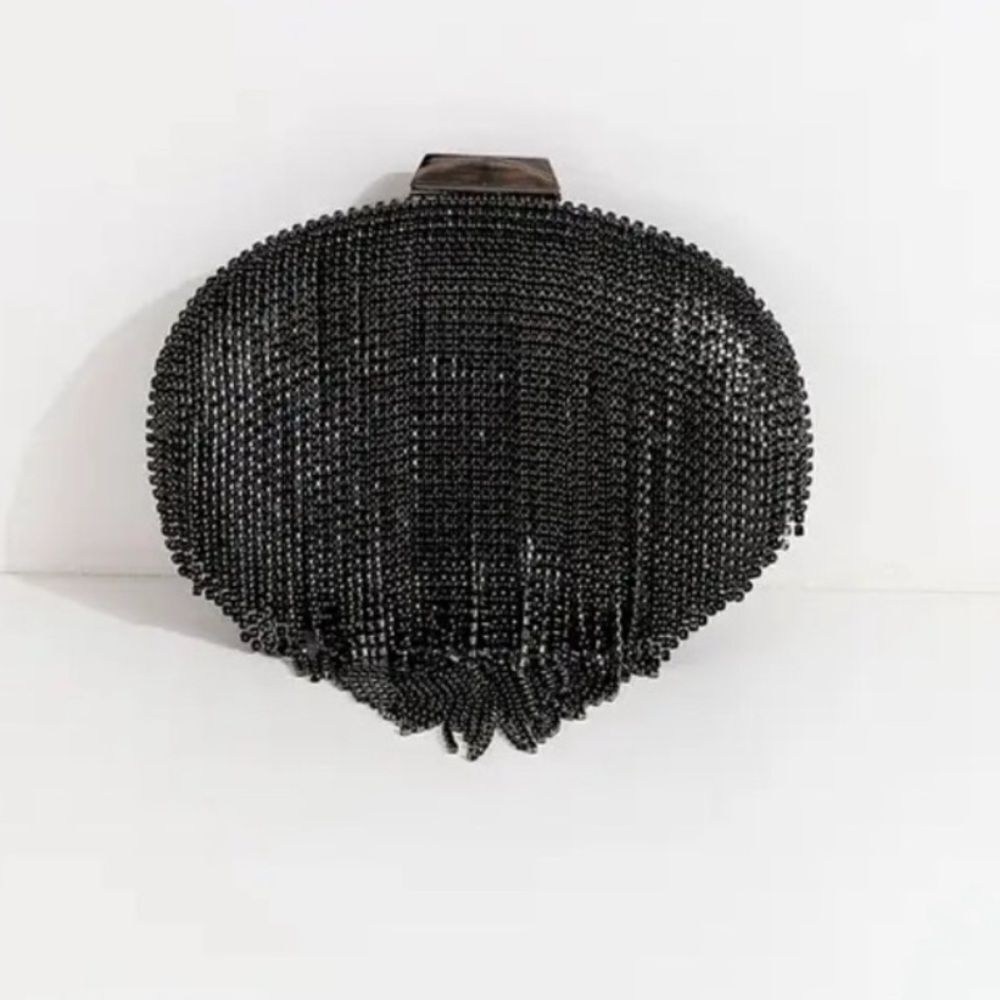 Olga Berg Bria Crystal Fringe Clutch
⭐️read description